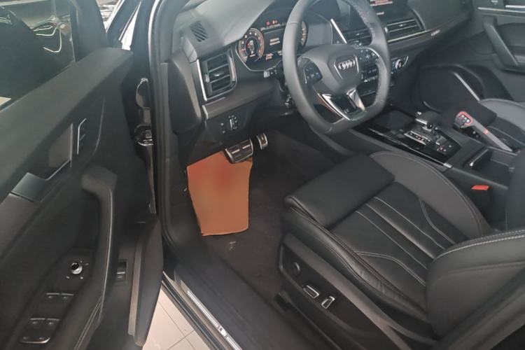 Used Audi Q5L 2023 40T Luxury Dynamic Model Driver Seat