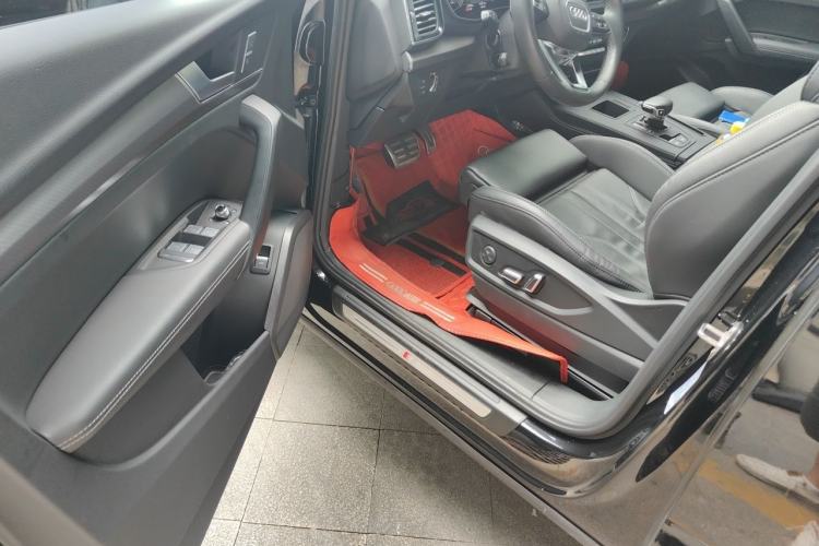 Used Audi Q5L 2023 40T Luxury Dynamic Model Driver Seat
