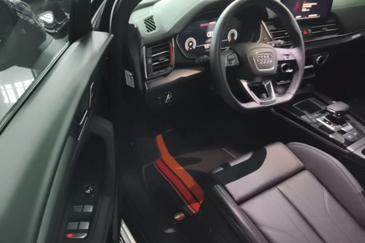 Used Audi Q5L 2023 40T Luxury Dynamic Model Driver Seat