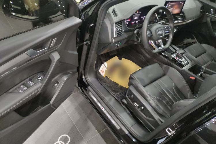 Used Audi Q5L 2023 40T Luxury Dynamic Model Driver Seat