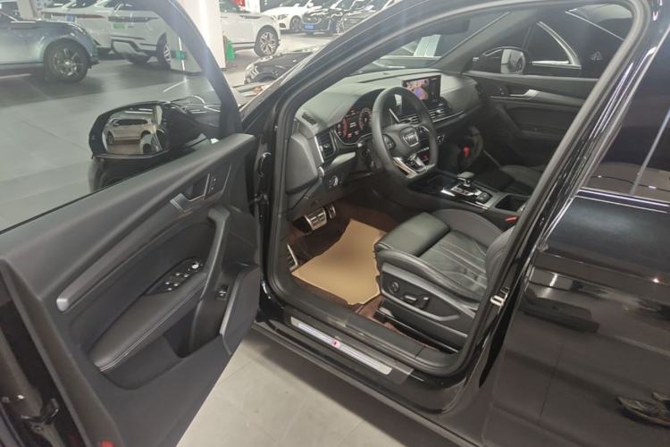 Used Audi Q5L 2023 40T Luxury Dynamic Model Driver Seat