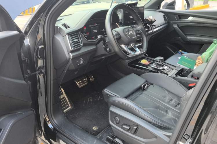 Used Audi Q5L 2023 40T Luxury Dynamic Model Driver Seat