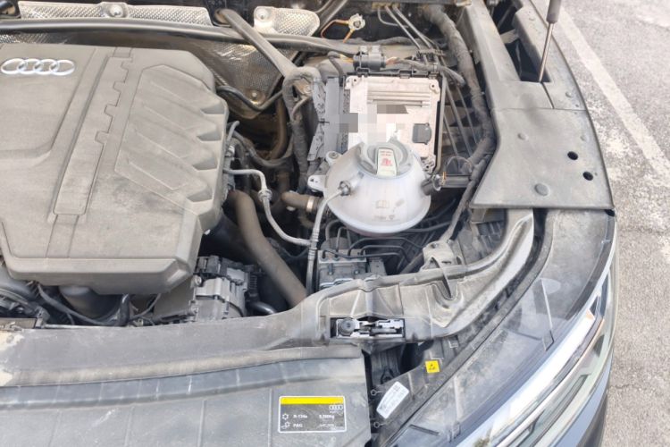 Used Audi Q5L 2023 40T Luxury Dynamic Model Engine Bay Left