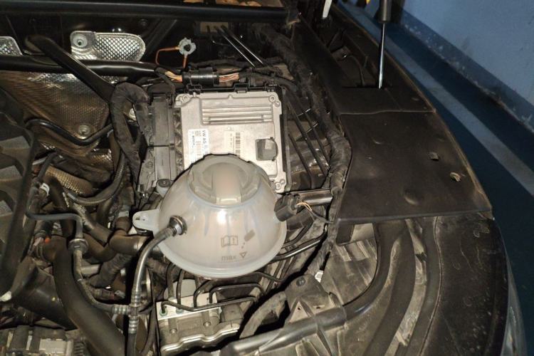 Used Audi Q5L 2023 40T Luxury Dynamic Model Engine Bay Left