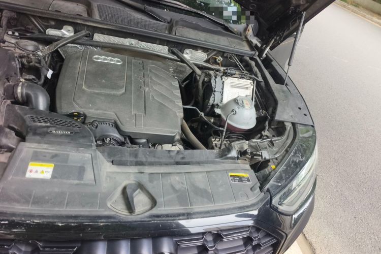 Used Audi Q5L 2023 40T Luxury Dynamic Model Engine Bay Left
