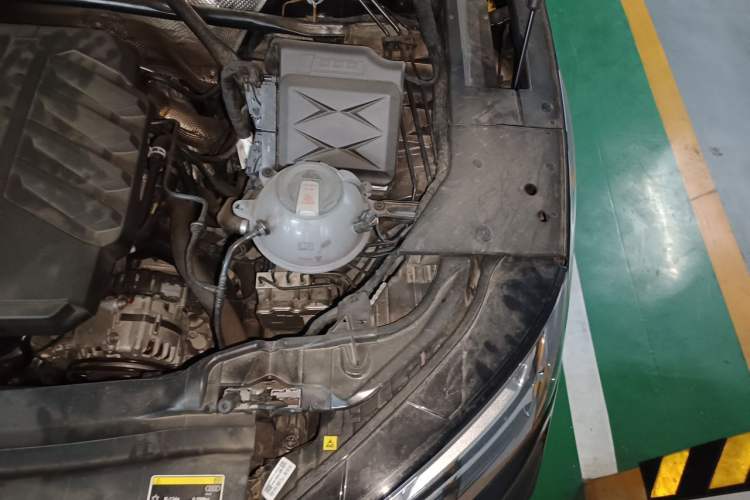 Used Audi Q5L 2023 45T Luxury Dynamic Model Engine Bay Left