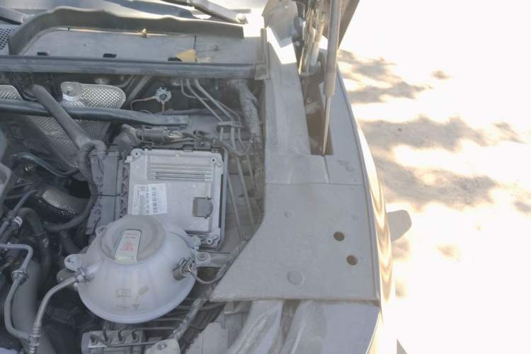 Used Audi Q5L 2023 40T Luxury Dynamic Model Engine Bay Left