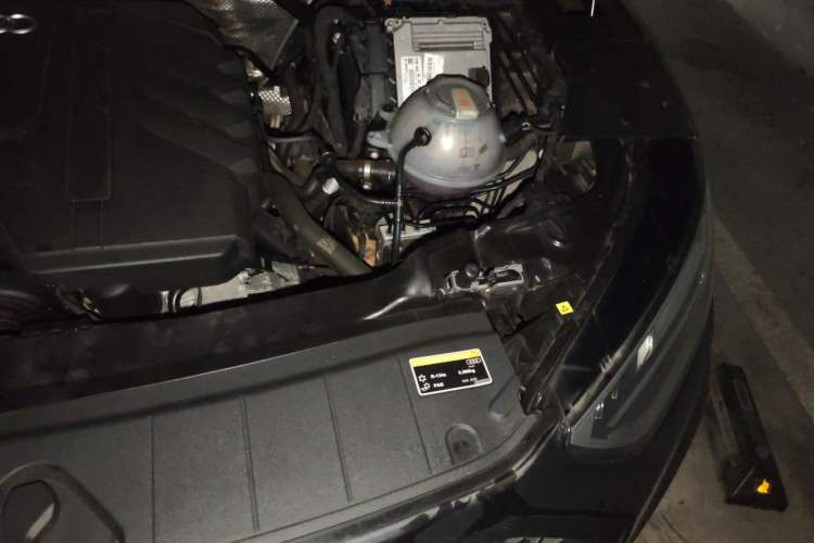 Used Audi Q5L 2023 40T Luxury Dynamic Model Engine Bay Left
