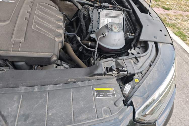Used Audi Q5L 2023 40T Luxury Dynamic Model Engine Bay Left
