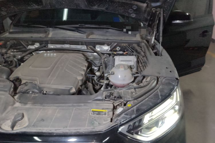 Used Audi Q5L 2023 40T Luxury Dynamic Model Engine Bay Left