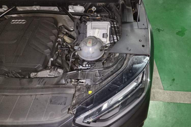 Used Audi Q5L 2023 40T Luxury Dynamic Model Engine Bay Left