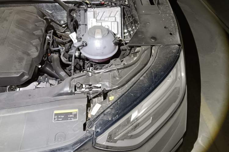 Used Audi Q5L 2023 45T Luxury Dynamic Model Engine Bay Left