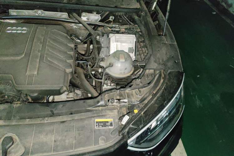 Used Audi Q5L 2023 40T Luxury Dynamic Model Engine Bay Left