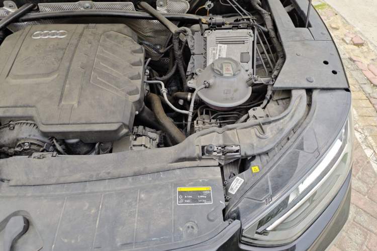 Used Audi Q5L 2023 40T Fashionable and Dynamic Edition Engine Bay Left