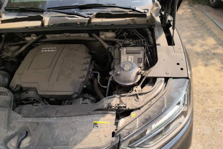 Used Audi Q5L 2023 40T Luxury Dynamic Model Engine Bay Left