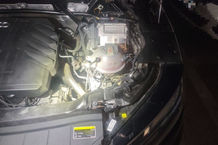 Used Audi Q5L 2023 40T Luxury Dynamic Model Engine Bay Left