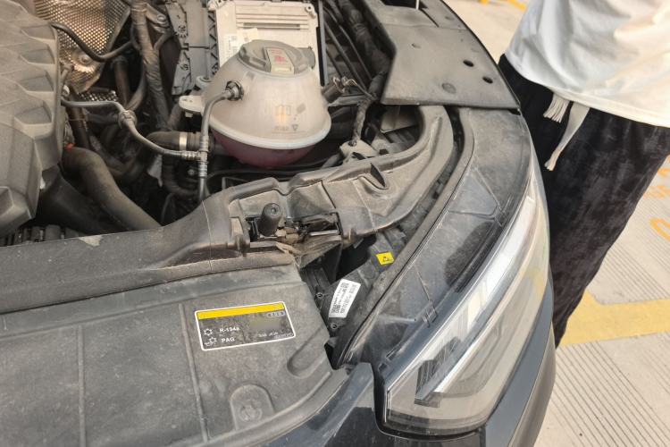 Used Audi Q5L 2023 40T Luxury Dynamic Model Engine Bay Left
