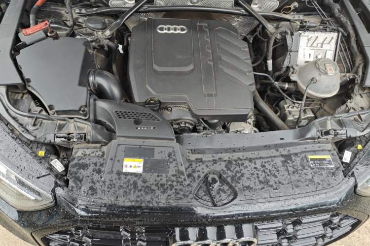 Used Audi Q5L 2023 45T Luxury Dynamic Model Engine Bay