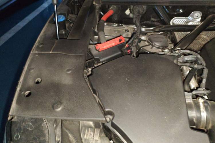 Used Audi Q5L 2023 40T Luxury Dynamic Model Engine Bay Right