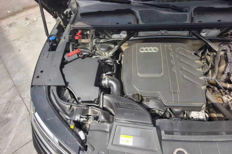 Used Audi Q5L 2023 40T Luxury Dynamic Model Engine Bay Right