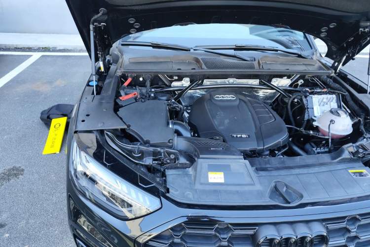 Used Audi Q5L 2023 45T Luxury Dynamic Model Engine Bay Right