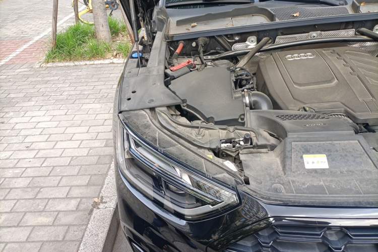 Used Audi Q5L 2023 40T Luxury Dynamic Model Engine Bay Right