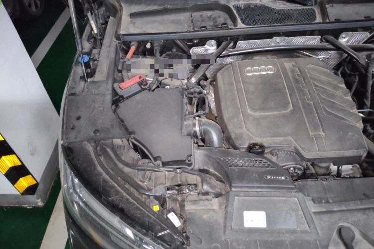 Used Audi Q5L 2023 40T Fashionable and Dynamic Edition Engine Bay Right