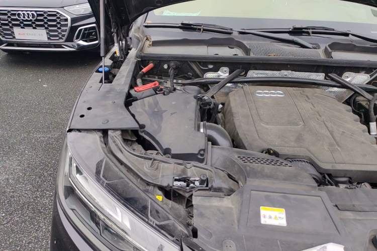Used Audi Q5L 2023 40T Snow Sports Edition Engine Bay Right