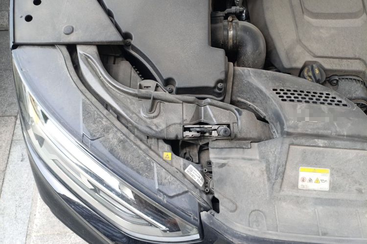 Used Audi Q5L 2023 40T Luxury Dynamic Model Engine Bay Right