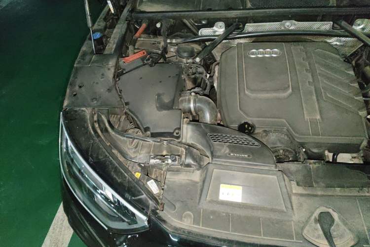 Used Audi Q5L 2023 40T Luxury Dynamic Model Engine Bay Right