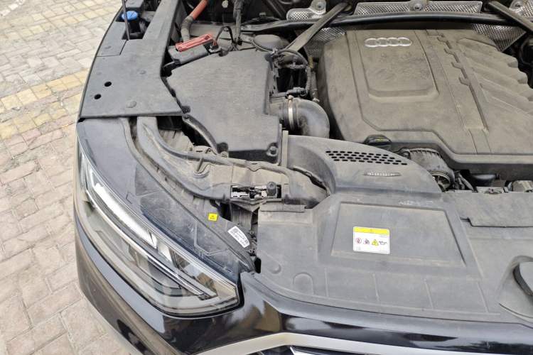 Used Audi Q5L 2023 40T Fashionable and Dynamic Edition Engine Bay Right