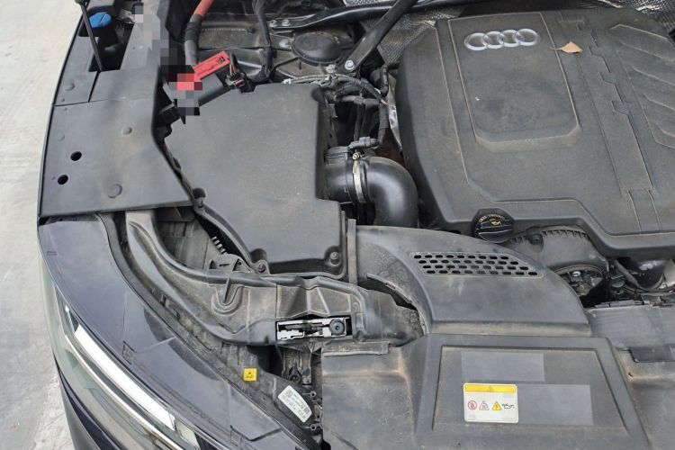 Used Audi Q5L 2023 40T Luxury Dynamic Model Engine Bay Right