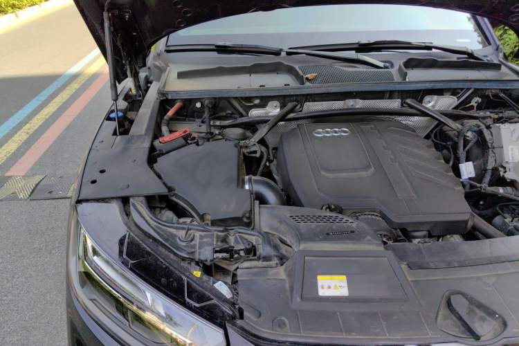 Used Audi Q5L 2023 45T Luxury Dynamic Model Engine Bay Right