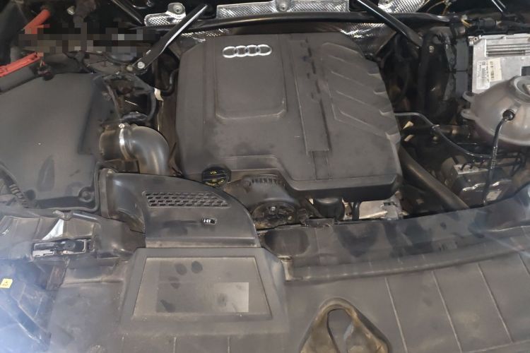 Used Audi Q5L 2023 40T Luxury Dynamic Model Engine Bay
