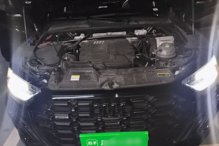 Used Audi Q5L 2023 40T Luxury Dynamic Model Engine Bay