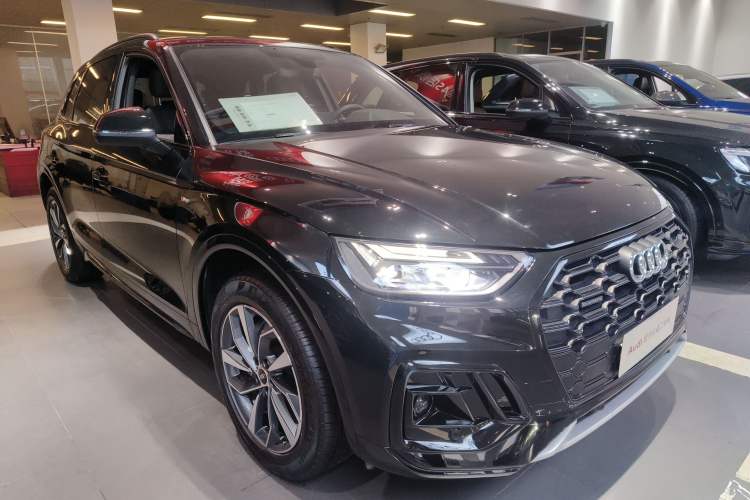Used Audi Q5L 2023 40T Luxury Dynamic Model Exterior 2