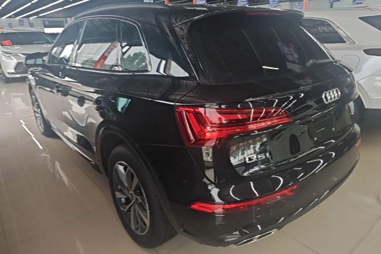 Used Audi Q5L 2023 40T Luxury Dynamic Model Exterior 2