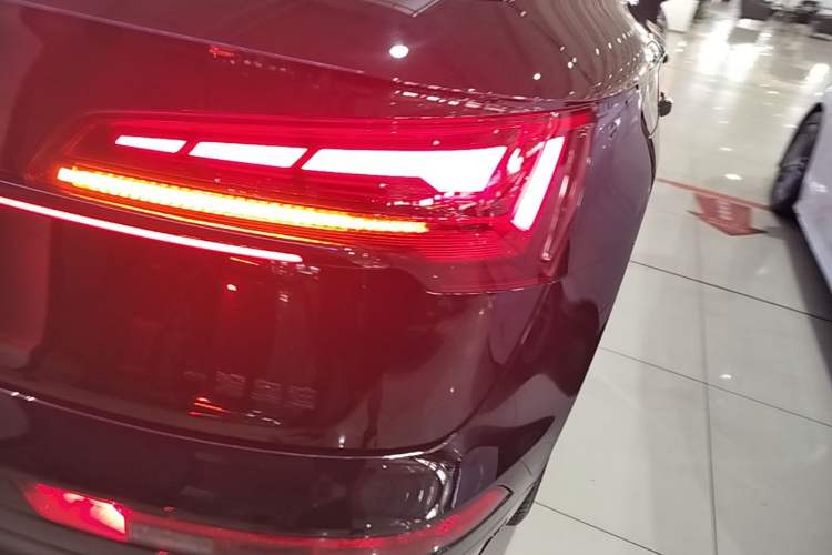 Used Audi Q5L 2023 40T Luxury Dynamic Model Exterior 3