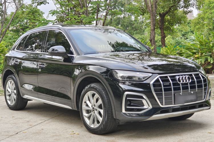 Used Audi Q5L 2023 40T Luxury Elegant Model Exterior 3