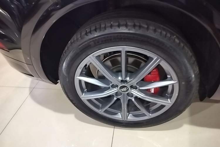 Used Audi Q5L 2023 40T Luxury Dynamic Model Exterior 5