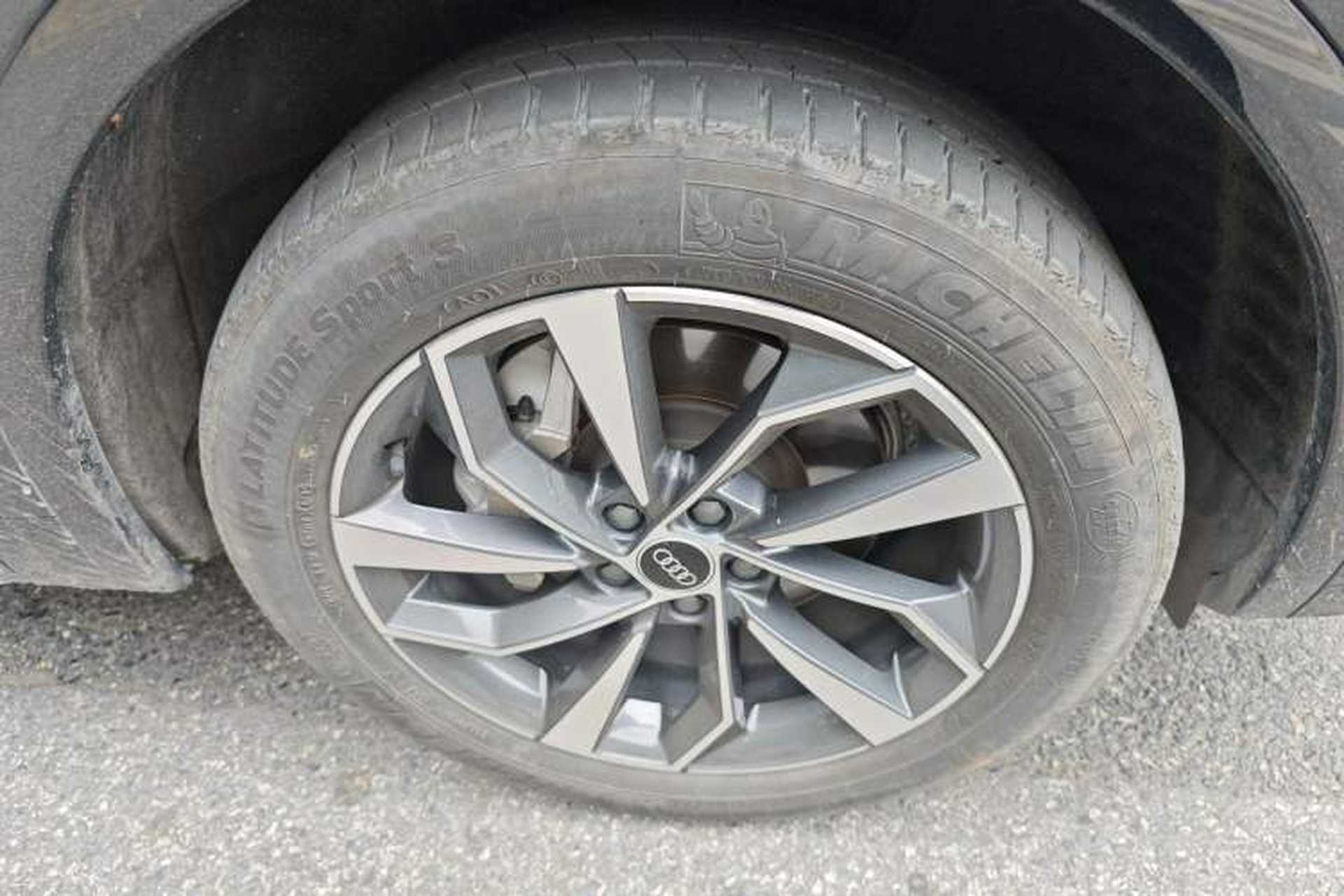 Used Audi Q5L 2023 40T Luxury Dynamic Model Exterior 7