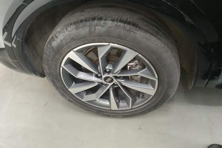 Used Audi Q5L 2023 40T Luxury Dynamic Model Exterior 8