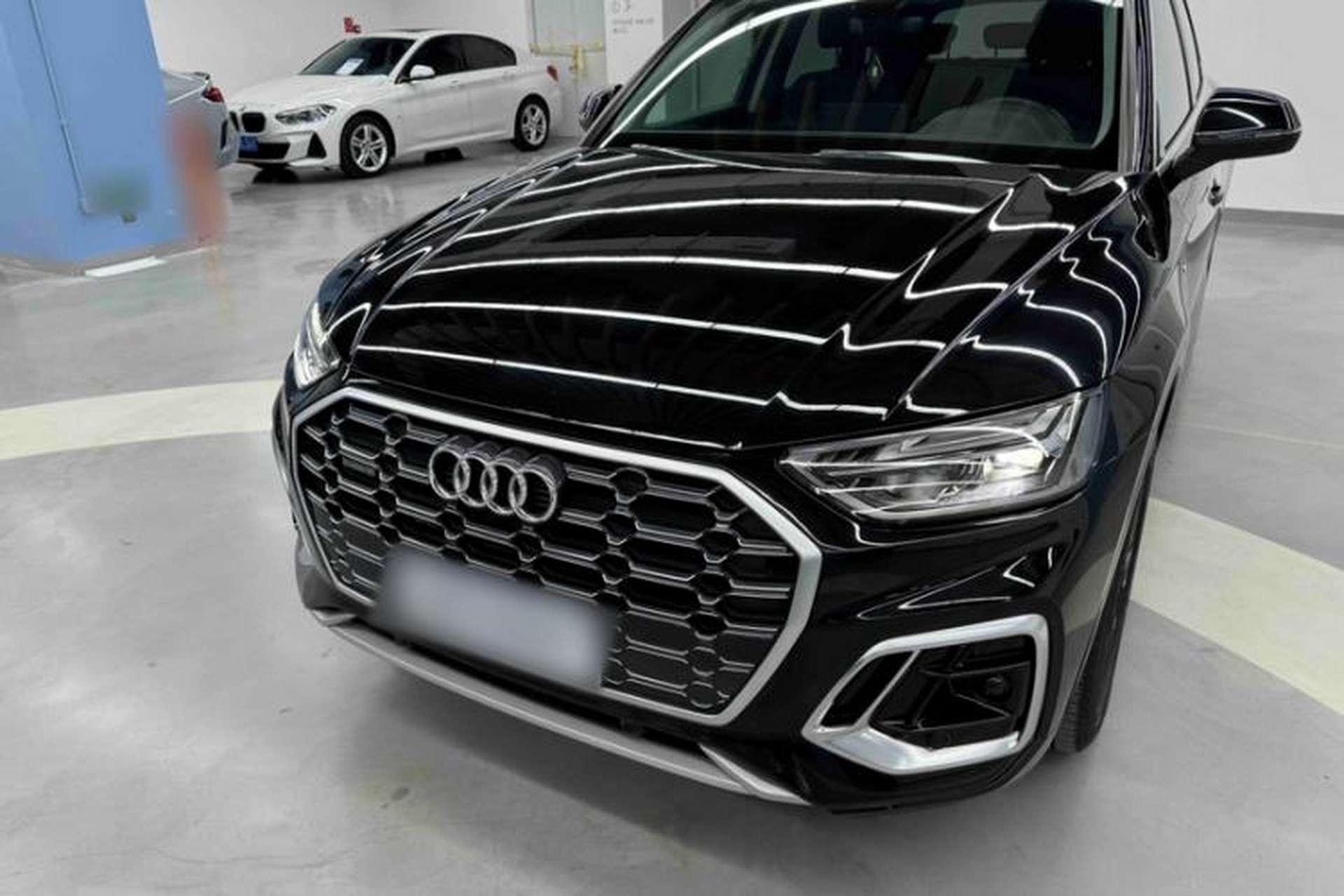 Used Audi Q5L 2023 40T Fashionable and Dynamic Edition Front Left 45 Deg