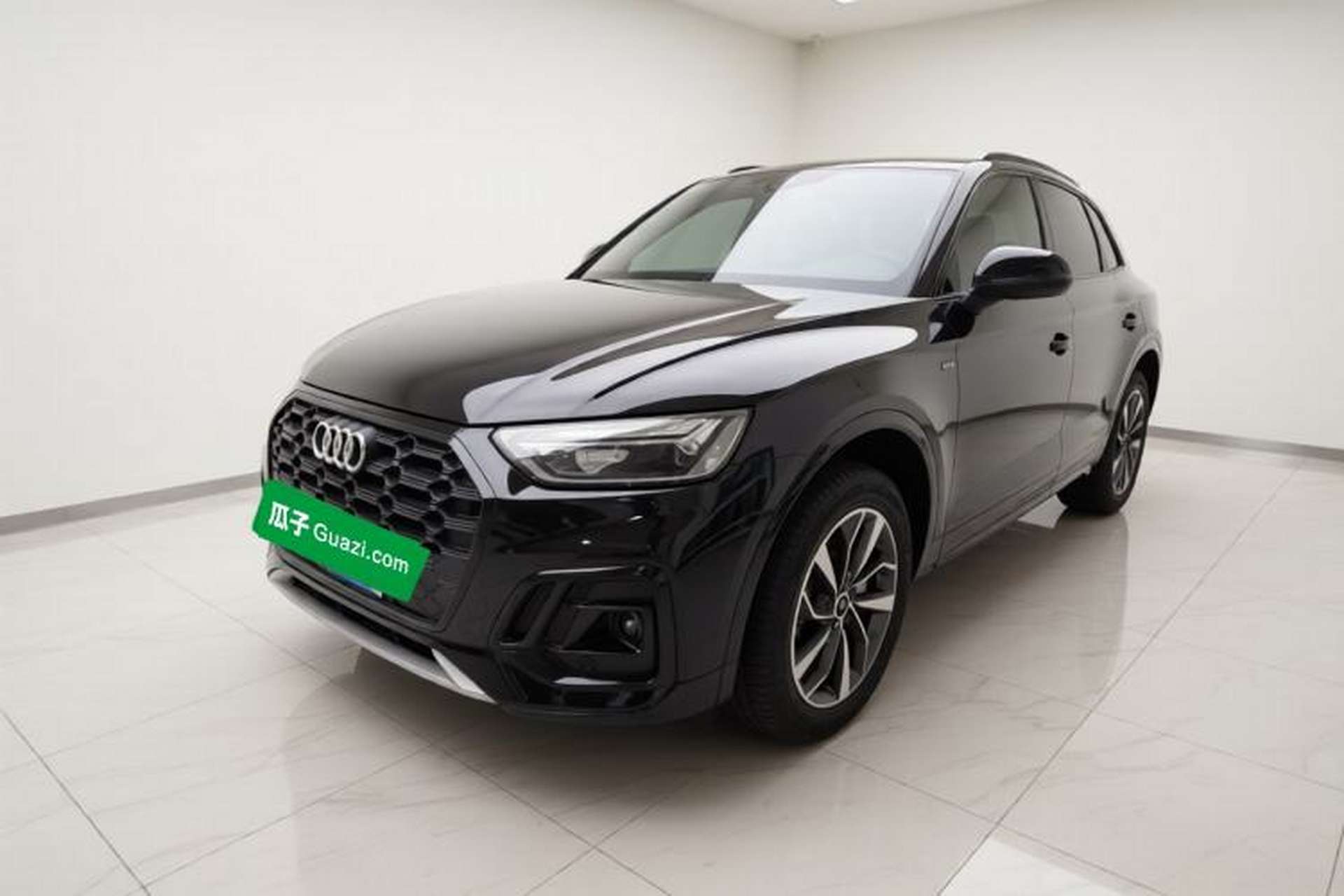 Used Audi Q5L 2023 40T Luxury Dynamic Model Front Left 45 Deg