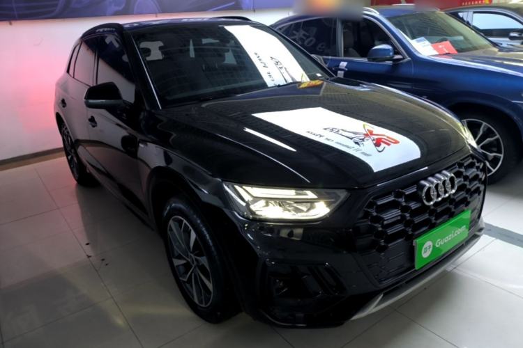 Used Audi Q5L 2023 40T Luxury Dynamic Model Front Right 45 Deg