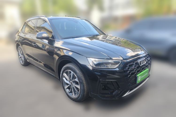 Used Audi Q5L 2023 40T Luxury Dynamic Model Front Right 45 Deg