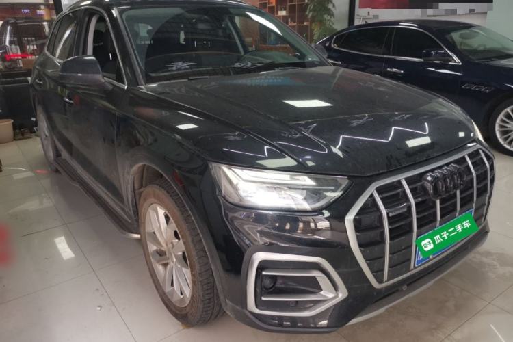 Used Audi Q5L 2023 40T Luxury Elegant Model Front Right 45 Deg