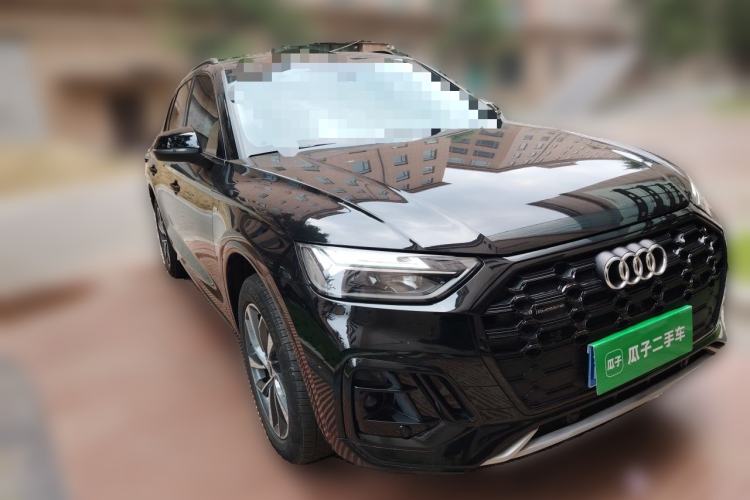 Used Audi Q5L 2023 40T Luxury Dynamic Model Front Right 45 Deg