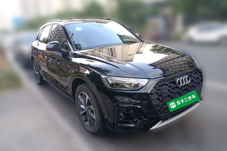 Used Audi Q5L 2023 40T Luxury Dynamic Model Front Right 45 Deg