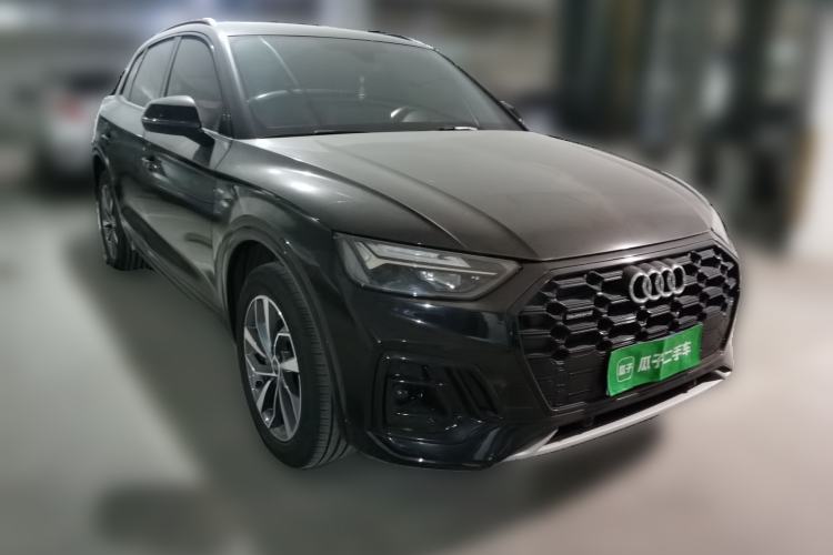 Used Audi Q5L 2023 40T Luxury Dynamic Model Front Right 45 Deg